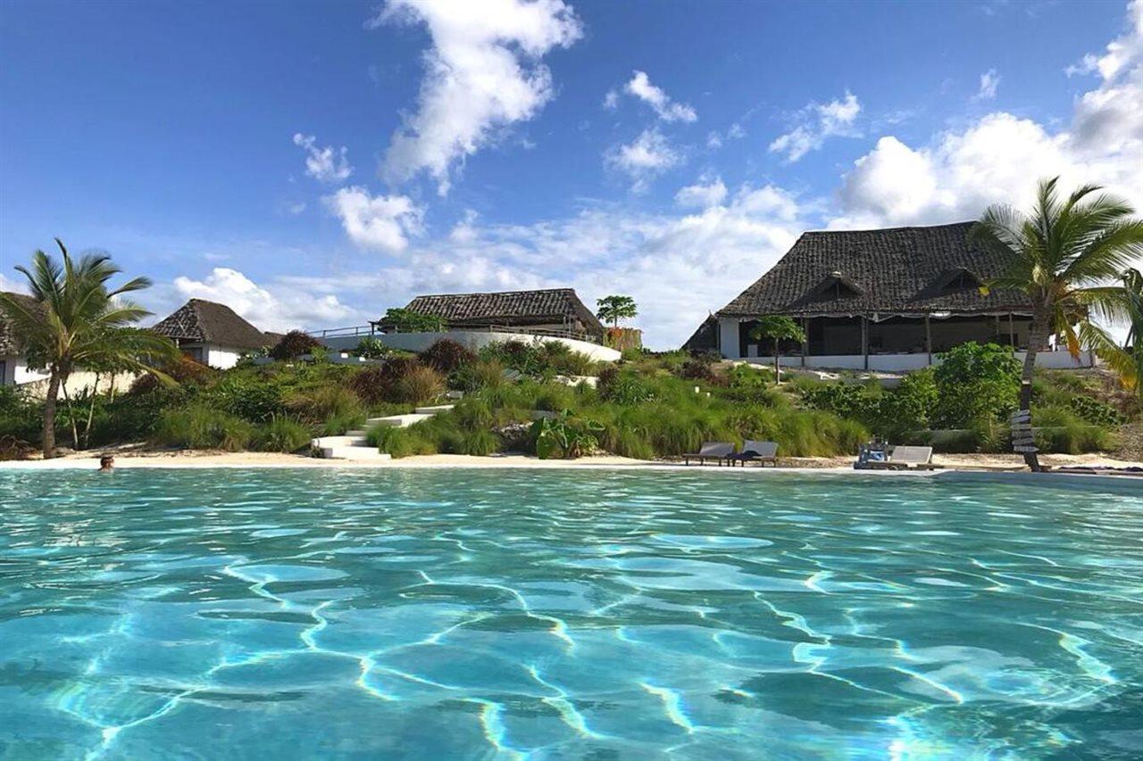 Zanbluu Beach Hotel Ківенґва Екстер'єр фото